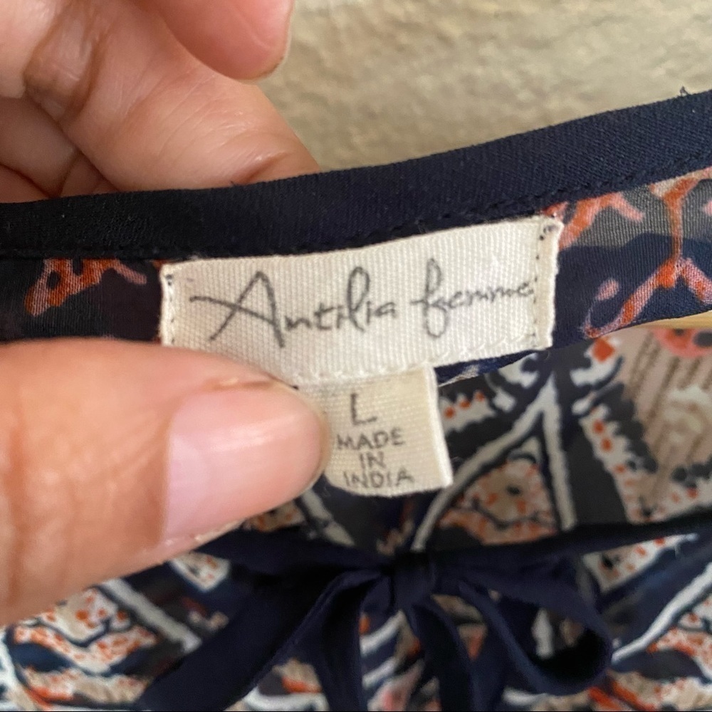 Flowy Tunic Blouse Size Large - image 8